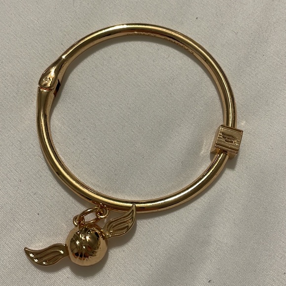 Ashley Bridget Golden snitch bracelet Harry Potter - Picture 6 of 6